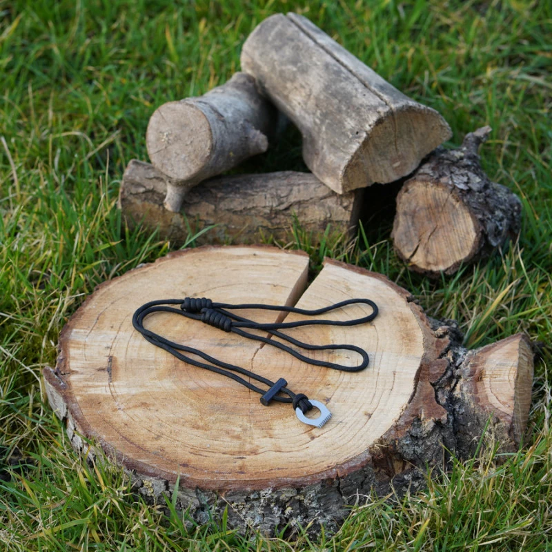 Collier Paracorde Avec Allume Feu - Image 4